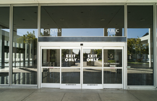 How to Select New Storefront Installation Services at a Competitive Price