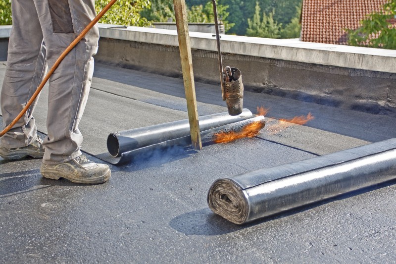 Metal Roofing Contractors in Long Island, NY Offer Alternatives for Residential and Commercial Clients