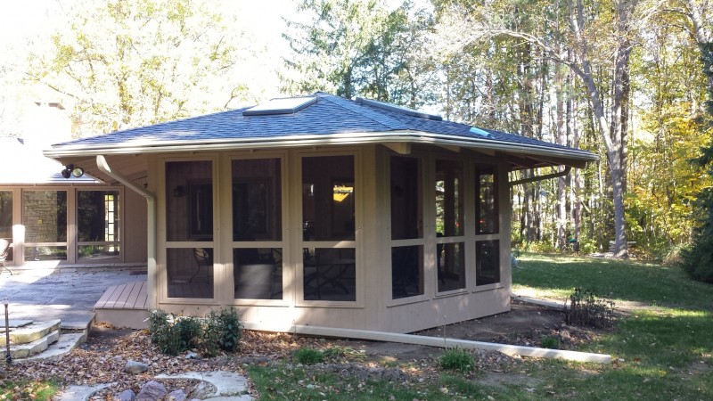Screen Porches in Brookfield WI Create Enjoyable Outdoor Living Space