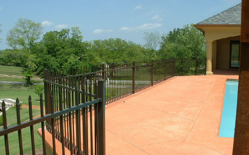 Benefits of Installing a Chain Link Fence