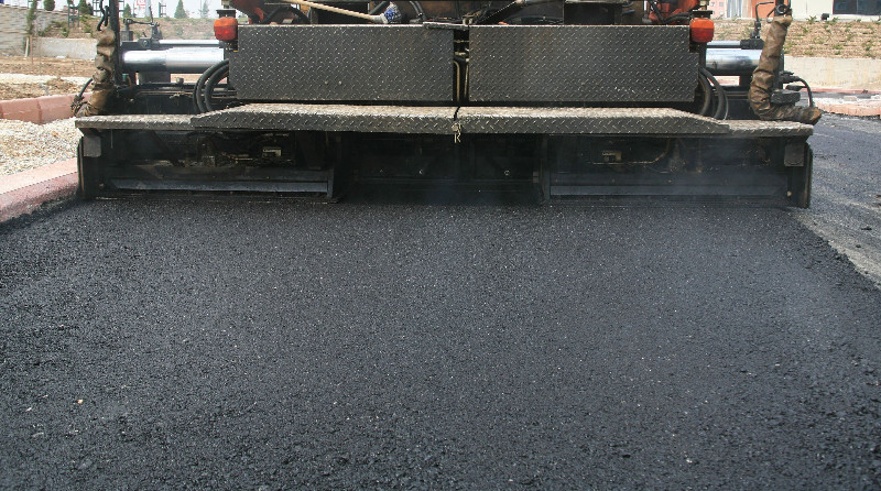 Asphalt Paving Repair in Houston Texas: Repairing Cracked Asphalt Surfaces