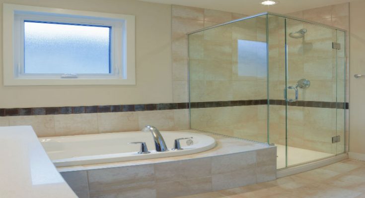 How to Choose Shower Doors in Houston TX