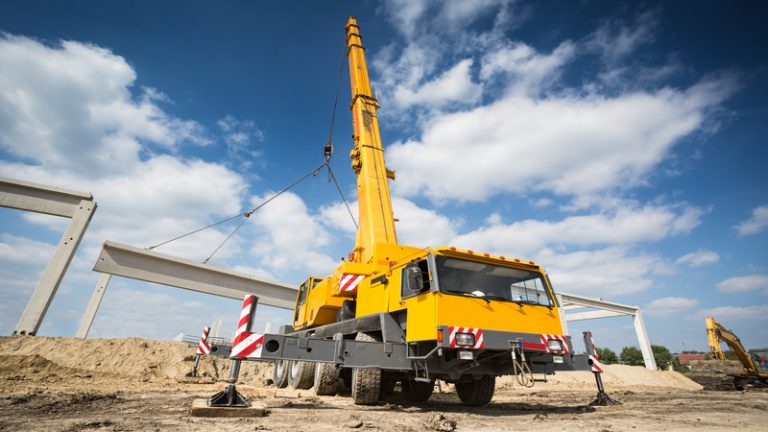 Choose the Right Crane Rental for Your Fort Worth, TX Business